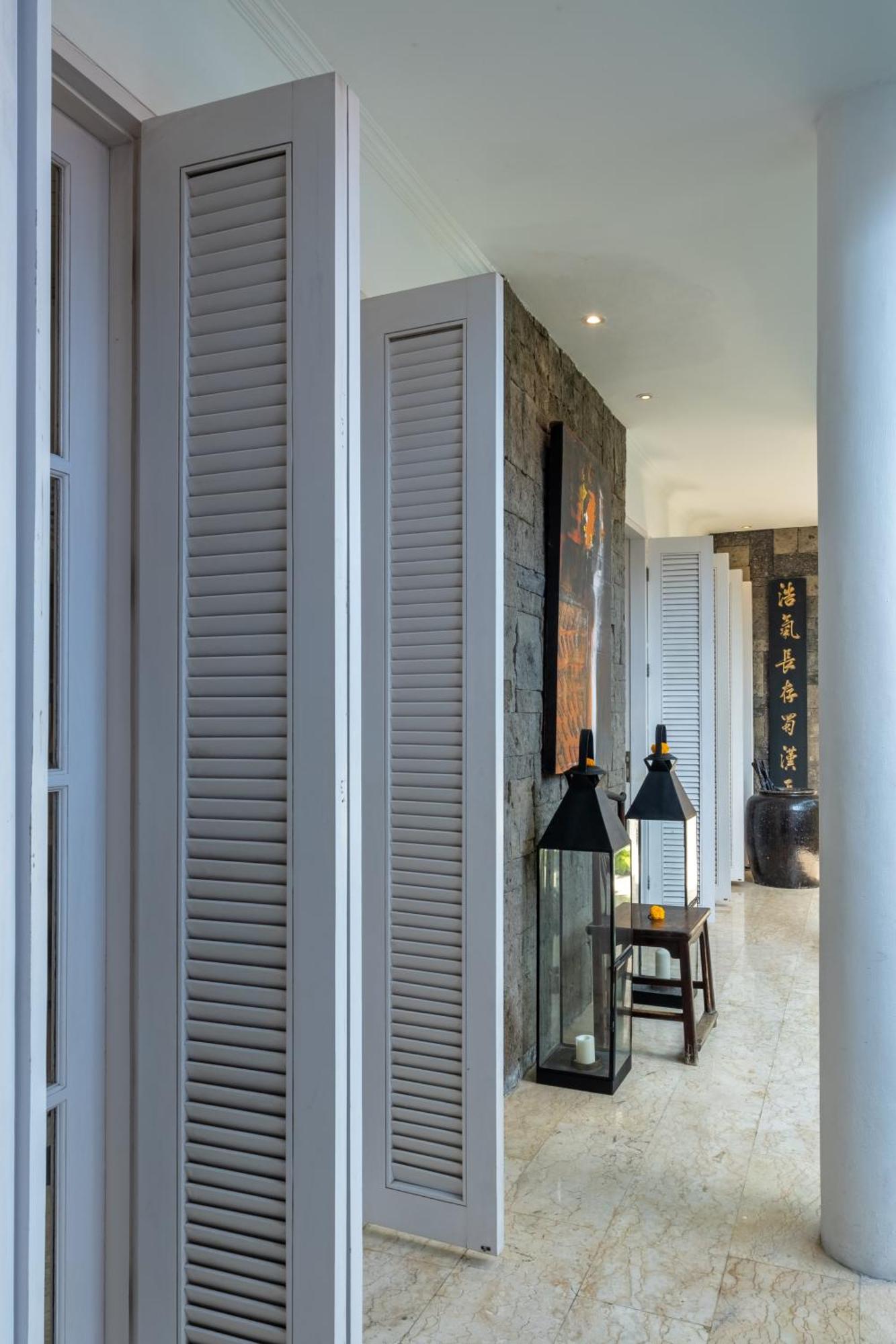 Mosan House: Art-Filled Gem Near Beach & Seminyak Square Exterior photo